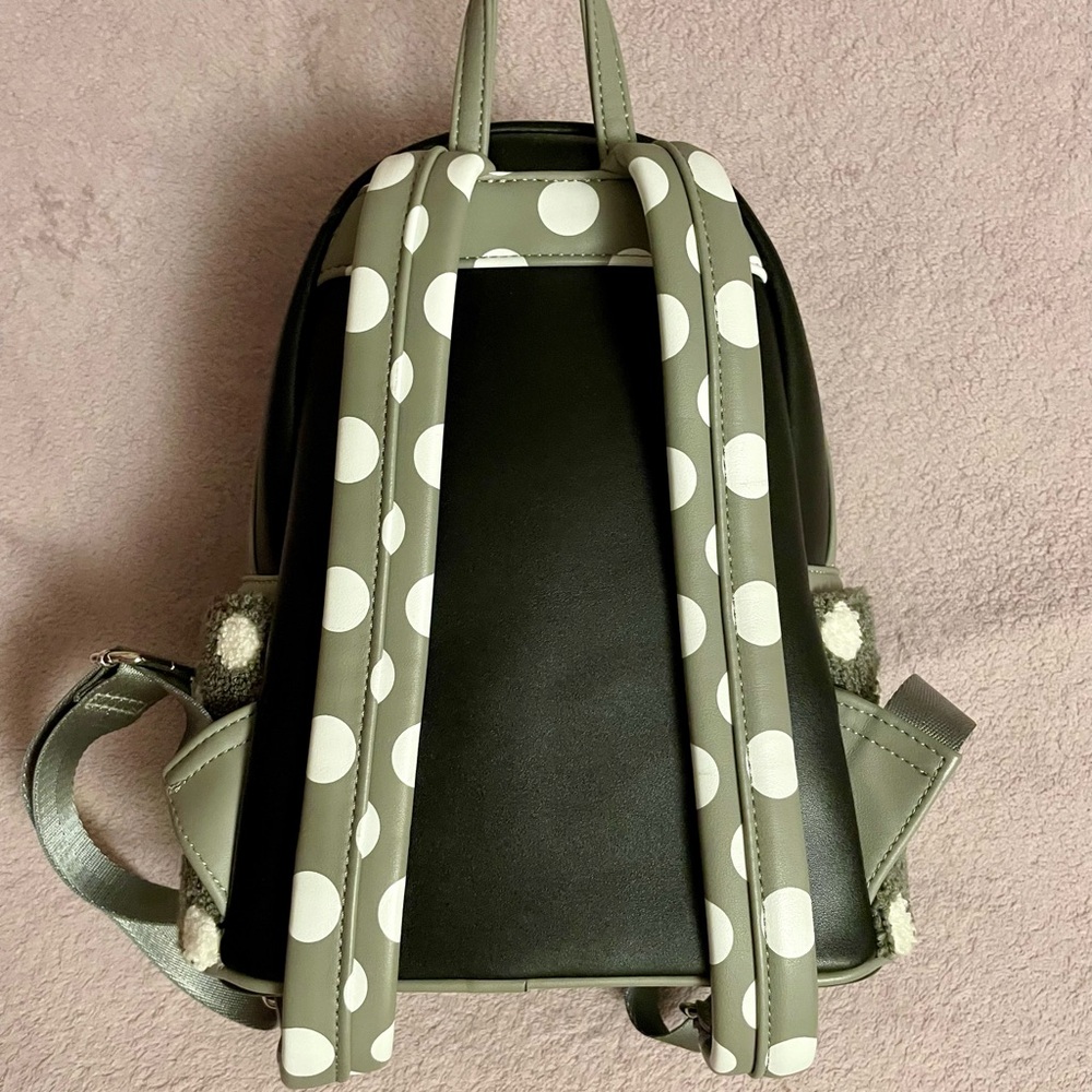 Loungefly Black and White Minnie Mouse Backpack - Picture 3 of 6